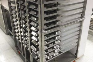 Chia Mẻ Tủ Hấp Cơm 100kg: Cách Xếp Gạo Và Khay