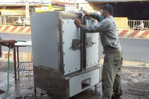 Cách Vệ Sinh Tủ Nấu Cơm Công Nghiệp Đúng Cách